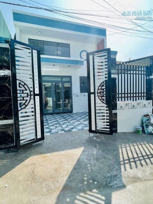 Bán nhà đẹp ở 1 sẹc Nguyễn Thị Lắng- Củ Chi. DT 224M2, Giá chỉ có 1 tỷ 120. SHR - 6