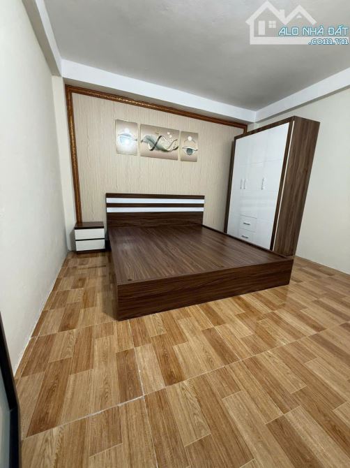 Bán nhà 2,5 tầng mặt trục chính Lãm Làng, Vân Dương, BN / Dt 90m2 MT 4,5m2 Giá 7,2 tỷ - 6