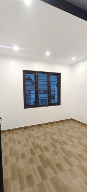 Bán nhà 3 tầng - Vị trí đẹp - Mặt đường nhựa - trung tâm Phù Liễn Kiến An - 6