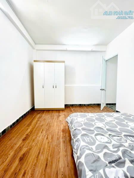 GIẢM SỐC!! Bán Nhà Lê Đức Thọ P.6-GV. HXH 8m. DT: 4x20 cn 80M2 Nhà 1 Trệt 3 lầu GIÁ 9.5TỶ - 6