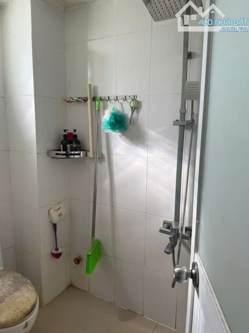 Gò vấp Mặt Tiền hẻm xe hơi 1 trục thẳng ra Mercedes Quang Trung chỉ 4,85 tỷ - 6