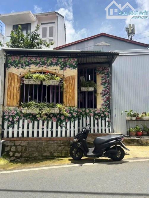Nhà cấp 4 nhỏ xinh, mặt tiền đường gần sân vận động tỉnh - 6