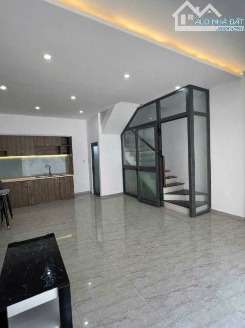 Bán nhà mới 1 trệt 3 lầu hẻm oto Trương Công Định, p8 - 6