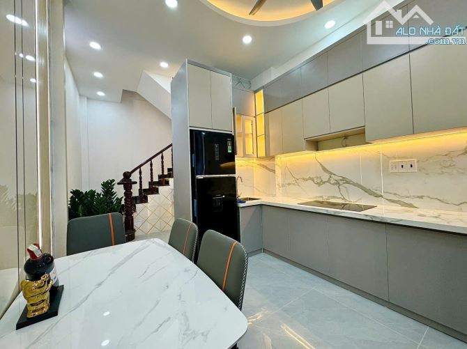 Bán nhà 3m 1 sẹc sát mặt tiền đường số 18, P.8, 3,3 x 12, 4 tẩng, 3PN giá 4.9 tỷ tl - 6