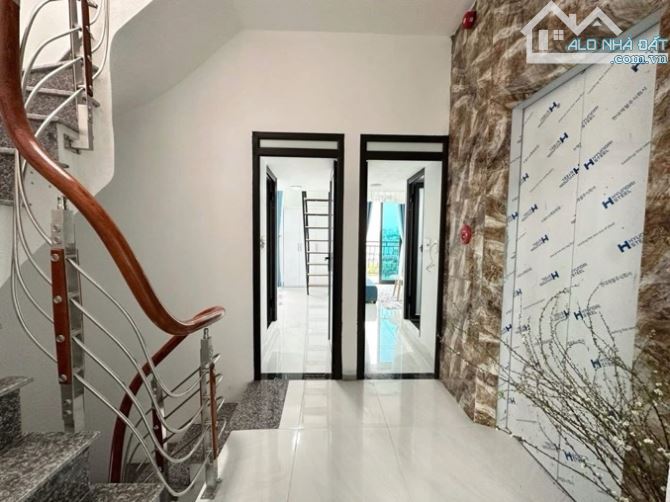 ngõ 132 Nguyễn Đổng Chi, dân xây 5 tầng 42m2, nhà mới đẹp, nở hậu, ô tô vào nhà, 13.5 tỷ - 6