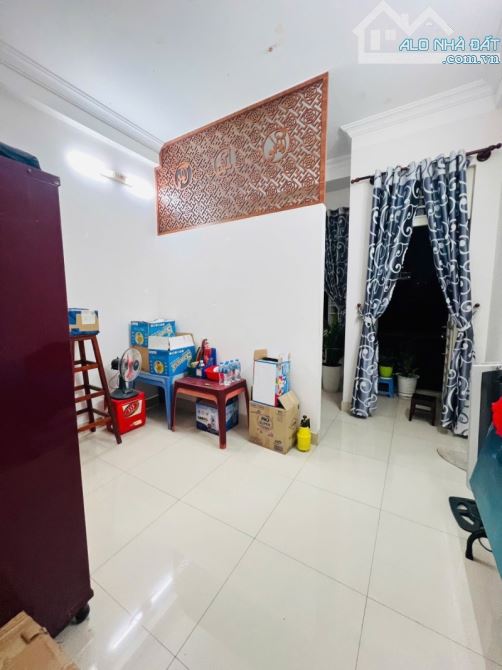 Tân Phú, Lý Thánh Tông - 51m2 (4x13) - 3 Tầng BTCT - Giáp Q11,Q6 - Chỉ 4,9T (TL) - 6