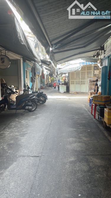 BÁ.N S.IÊU PHẨM TRUNG TÂM QUẬN 10 - HÙNG VƯƠNG - VÒNG XOAY A1 - KHU CHỢ LÊ HỒNG PHONG - 6