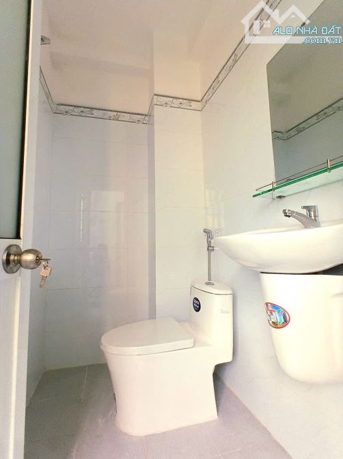 Nhà Mặt Tiền Phan Văn Trị P.2 - 5 Tầng DT 31M2 Sát Mặt Tiền Võ Văn Kiệt Giá 14.5T - 6