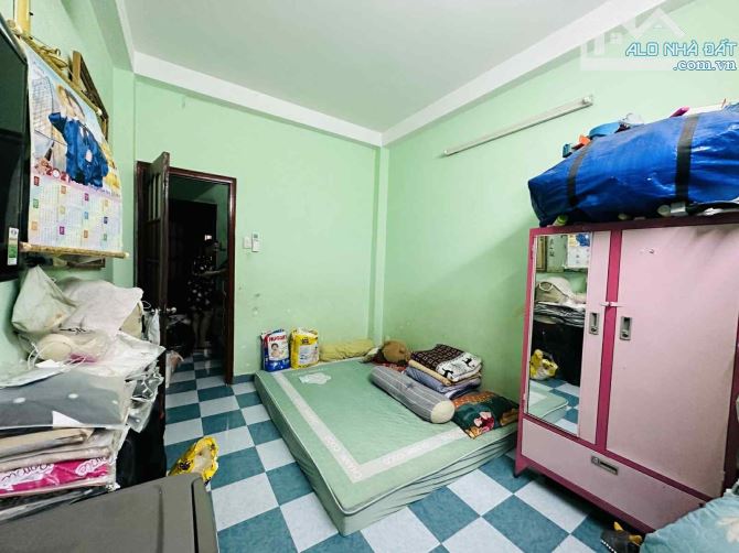 Quận 10,Nguyễn Chí Thanh,4 tầng,dt:3mx12,5m,giá:5,5 tỷ - 6