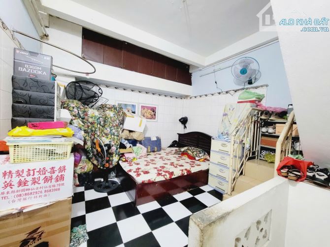 Cạnh Hẻm ô tô Đường Lê Hồng Phong Quận 10 DTXD 36,6m2 Giá 6,5 tỷ - 6