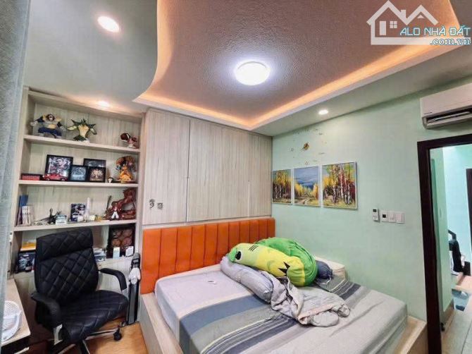 💥GIÁ:9,5 TỶ - NGUYỄN VĂN ĐẬU - P11- BÌNH THẠNH - 5 TẦNG ĐÚC - XE HƠI TRÁNH - GẦN MẶT TIỀN - 6