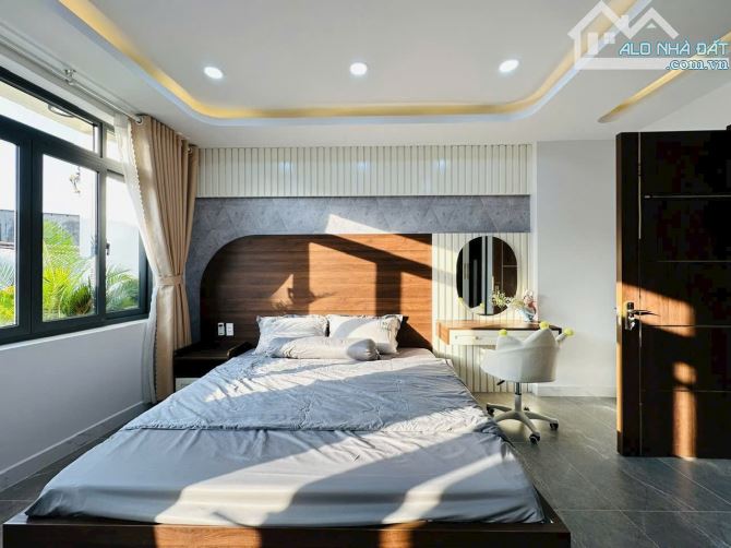 BÁN NHÀ 5lầu-4pn HXH- KHU VIP NGUYỄN TƯ GIẢN, P12, GÒ VẤP.GIÁ: 6.6 TỶ - 6