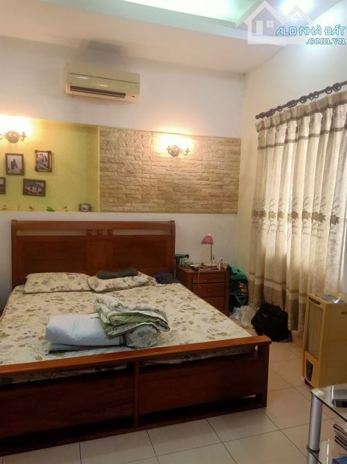 Tạ Quang Bửu quận 8 120m2 3 tầng giá chỉ 24 tỷ - 6
