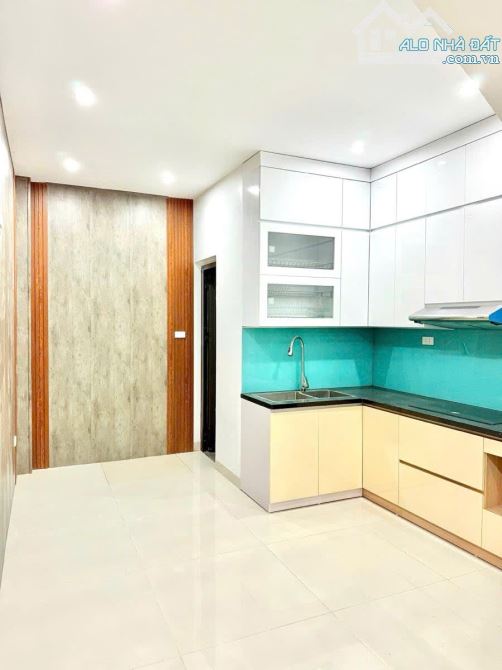 CHUNG CƯ MINI TRẦN CUNG NGHĨA ĐÔ 50m MT 3.6m 6 TẦNG 2 THOÁNG Ô TÔ ĐỖ CỔNG NGON BỔ RẺ 12TỶ - 6