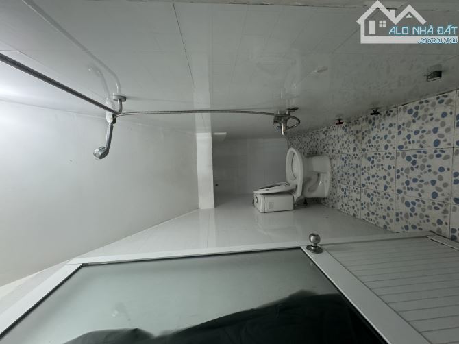 Nhà 4 tầng 1 tum trung tâm Nha Trang chỉ 3,850 tỷ - 7