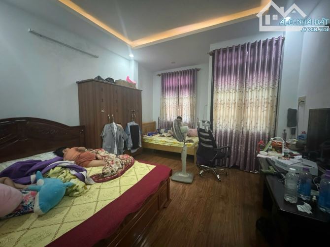 nhà đẹp 3 mặt thoáng, đường ô tô, cách vincom, quảng trường nha trang chỉ 300m, giá 6,8 tỉ - 7