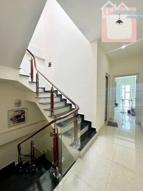 Nhà mặt đường 10m khu phân lô tuyến 2 Quán Nam, 86m2 x 4 tầng - 7