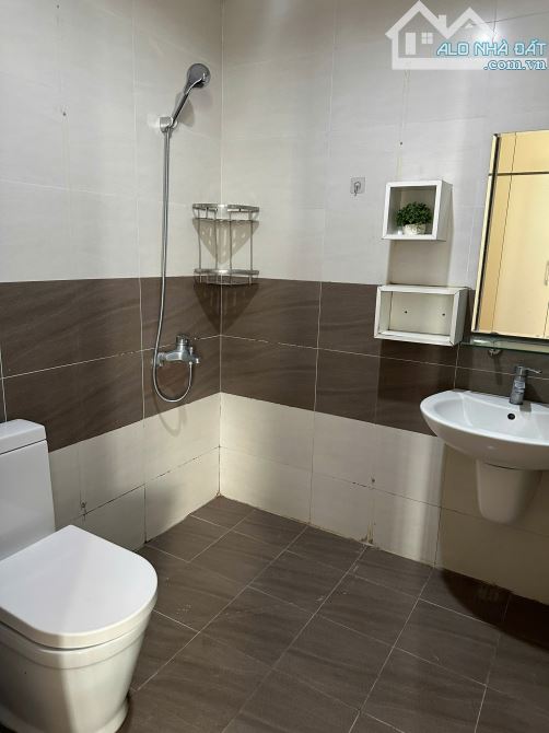Cho thuê căn 2 ngủ 70m2 CT15 Green Park KĐT Việt Hưng. Full nội thất. - 7