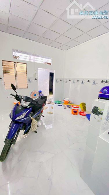 Cho thuê nhà 40 m2 hẻm 50 Trần Hoàng Na mới sửa 3,2 triệu - 7