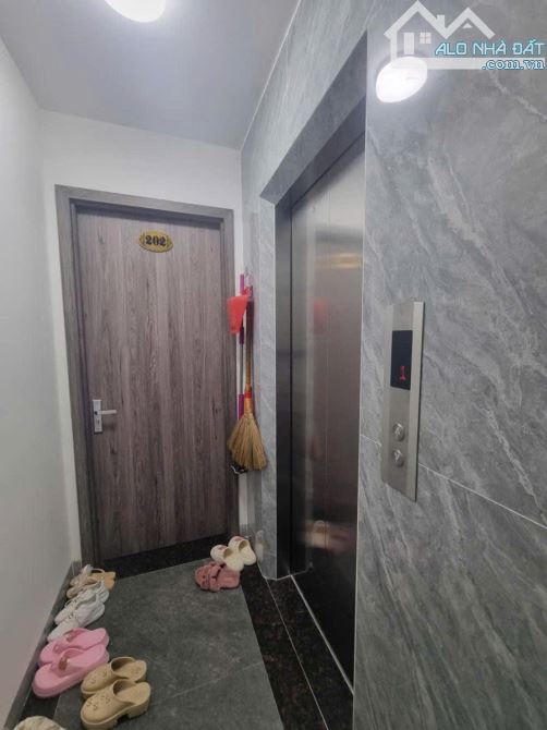 NHÀ CAO CẤP TRUNG KÍNH CĂN GÓC 3 MẶT THOÁNG 78M² 6 TẦNG GIÁ 45 TỶ TRUNG TÂM CẦU GIẤY - 7