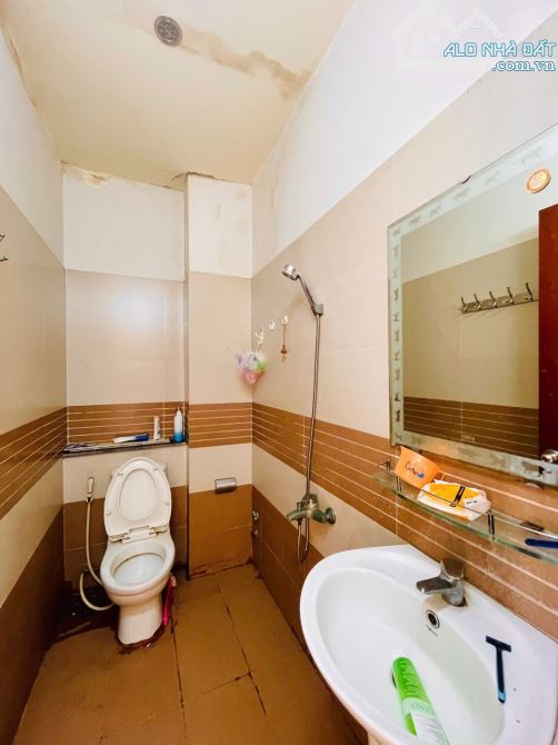 Huỳnh Văn Nghệ - Gò Vấp - 68m2 - 4 Tầng - 4PN - 6.9 tỷ - Hẻm 6m - Hoàn công - SHR - 7