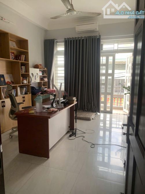 Hẻm 10m gần Chợ Tân Hương, 80m2, 3 tầng, 5PN, Chỉ 10.8 tỷ TL - 7