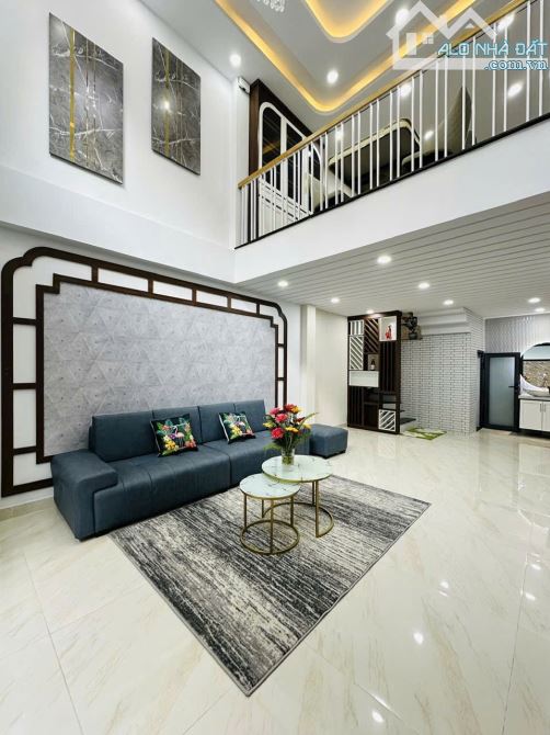 BÁN NHÀ 5lầu-4pn HXH- KHU VIP NGUYỄN TƯ GIẢN, P12, GÒ VẤP.GIÁ: 6.6 TỶ - 7
