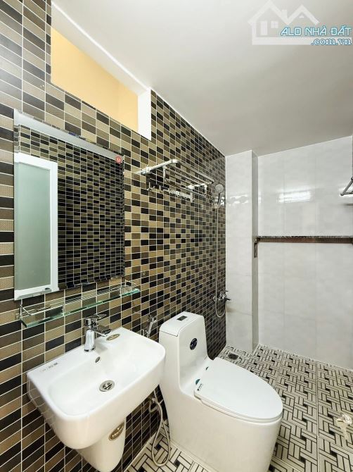 Mua ngay căn nhà 2 tầng Đ. Đào Duy Anh, Phú Nhuận. DT: 59.5m2 / 3.4 Tỷ . SHR, hẻm thông - 7