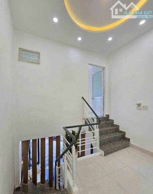 📌📌📌LÀM VIỆC TRỰC TIẾP GIÁ TỐT !!! Bán nhà 2 tầng 2 mặt kiệt oto 500/ Tôn Đản - 7
