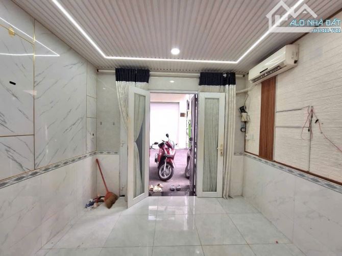 BÁN NHÀ HXH-3lầu, 4pn-- NGUYỄN VĂN KHỐI,P11,GÒ VẤP. GIÁ: 4,6 TỶ - 7