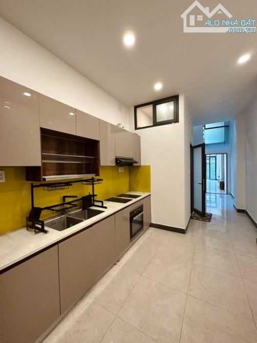 PHÚ NHUẬN – HẺM XE HƠI 7 CHỖ – SÁT MẶT TIỀN NGUYỄN TRỌNG TUYỂN – 53M² – 12.2 TỶ - 7