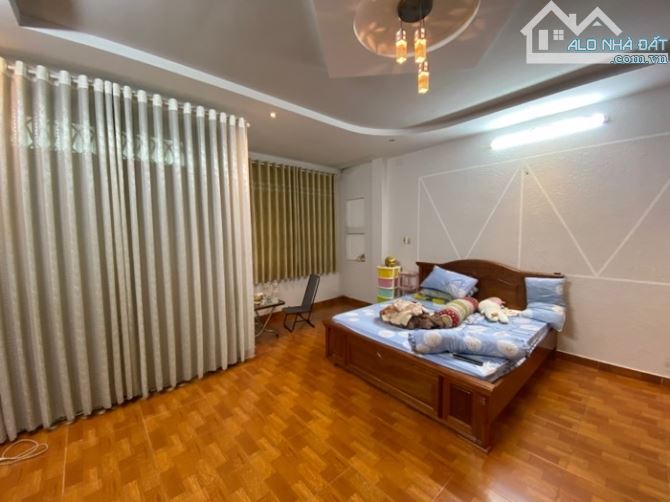 Chính chủ bán nhà HXH Bình Trị  Đông, BTĐ, Bình Tân 131m2, 3 tầng giá chỉ 11 tỷ - 8