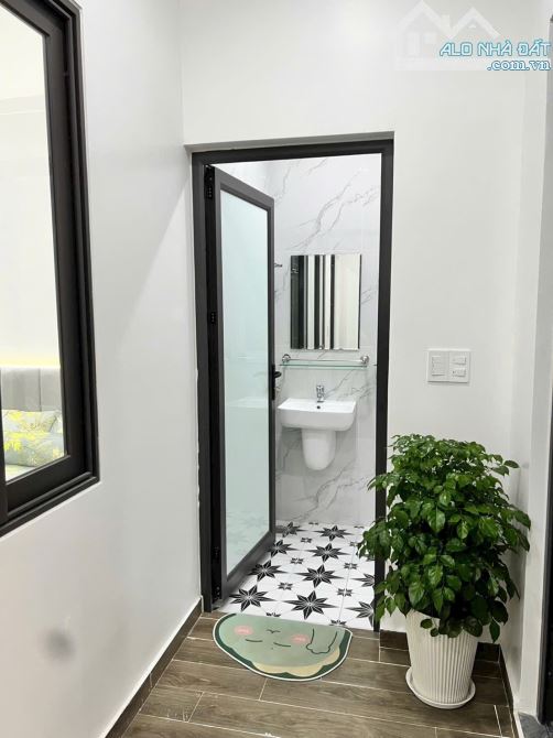 Xuất hiện căn Nhà 3 tầng xây độc lập, mặt tiền tân cổ điển, oto đỗ cửa ngày đêm - 8