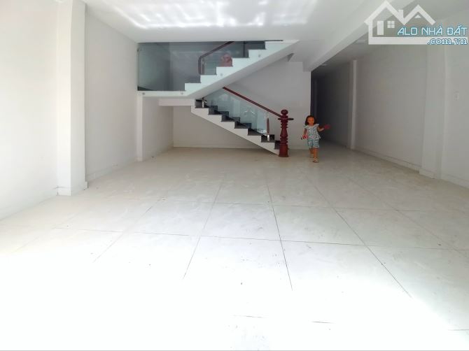 BÁN NHÀ ĐẤT LONG BÌNH TÂN, 1TRỆT 1LẦU, SỔ HỒNG THỔ CƯ, ĐƯỜNG OTO 7 CHỖ - 8