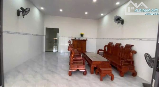 BÁN NHÀ CÂP 4 MỚI ĐẸP VĨNH HOÀ CÁCH BIỂN TẦM 1KM , KHU DÂN CƯ  💥Diện tích : 101,7m2 ngang - 8