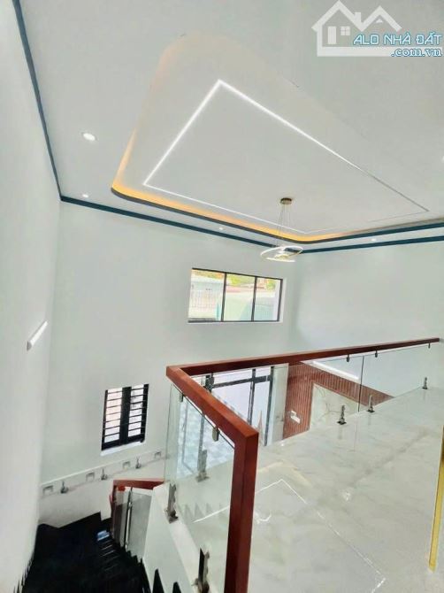 Bán nhà đẹp ở 1 sẹc Nguyễn Thị Lắng- Củ Chi. DT 224M2, Giá chỉ có 1 tỷ 120. SHR - 8