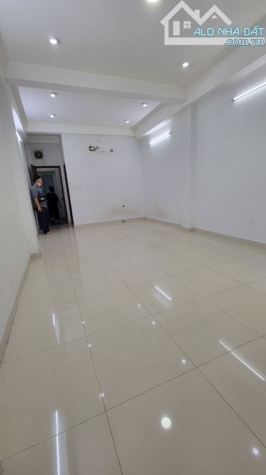 Nhà 42/1A Nguyễn Giản Thanh Q10 4x13m 4L 4pn 4wc - 8