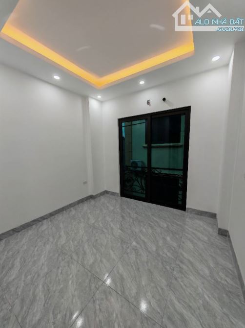 liên mac  lô góc 2 mặt thoáng  thang máy - ô tô đỗ cửa - 8