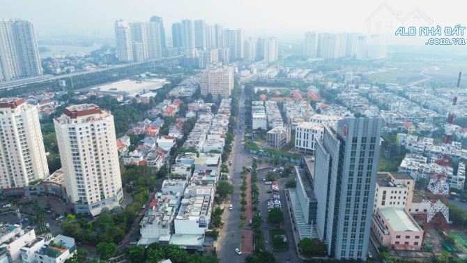 BÁN NHÀ KHU AN PHÚ AN KHÁNH QUẬN 2 nhà Hầm 4 tầng thang máy 8mx20m. Giá TL - 8