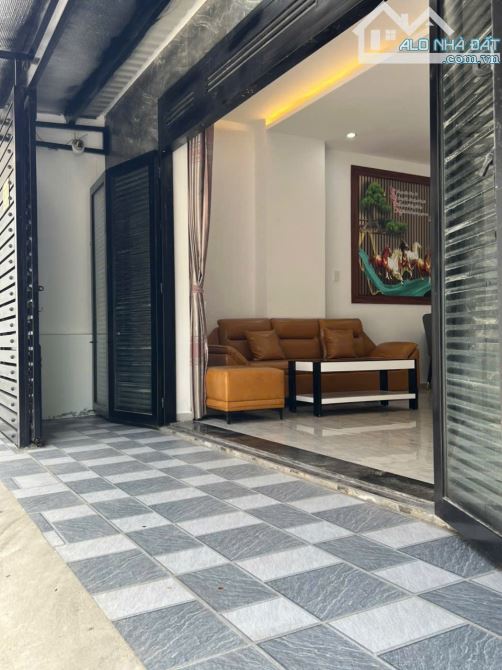 Bán nhà mới 1 trệt 3 lầu hẻm oto Trương Công Định, p8 - 8