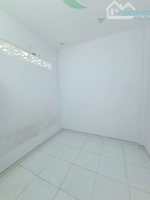 Bán nhà 1 trệt 1 lầu KDC gần VinCom550 p.Tân Đông Hiệp Tp.Dĩ An chỉ 3ty590 TL M7532 - 8