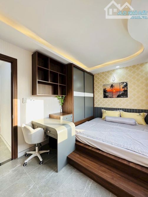 BÁN NHÀ 5lầu-4pn HXH- KHU VIP NGUYỄN TƯ GIẢN, P12, GÒ VẤP.GIÁ: 6.6 TỶ - 8