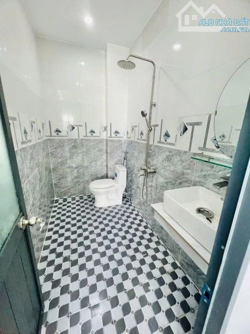 Bán nhà đẹp ở 1 sẹc Nguyễn Thị Lắng- Củ Chi. DT 224M2, Giá chỉ có 1 tỷ 120. SHR - 9