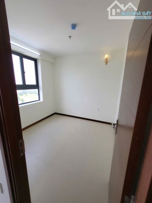 Bán gấp căn hộ chung cư Hoà Bình - IRIS TOWER, TP. Thuận An, Bình Dương - TP. HCM - 9