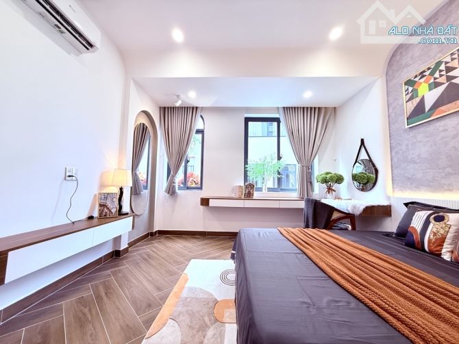 CỰC PHẨM GÒ VẤP - 5 TẦNG THANG MÁY - HẺM 6M THÔNG - 4x14 - CHỈ 9,9 Tỷ - 9