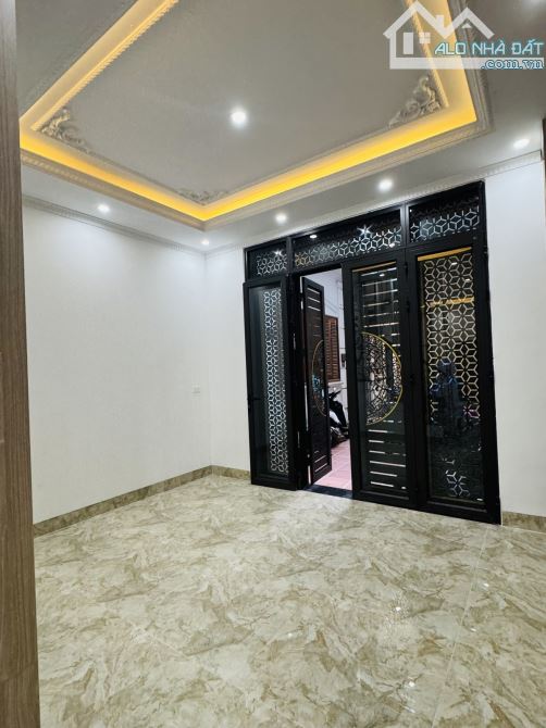 🌟 Thanh Xuân hiếm có – Hơn 10 tỷ sở hữu nhà 2 mặt thoáng, ô tô đỗ cửa 💰 - 9