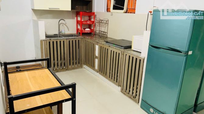 Cho thuê nhà đường Dương Hiến Quyền Nha trang phù hợp ở và KD dt 100m giá 11 triệu - 9