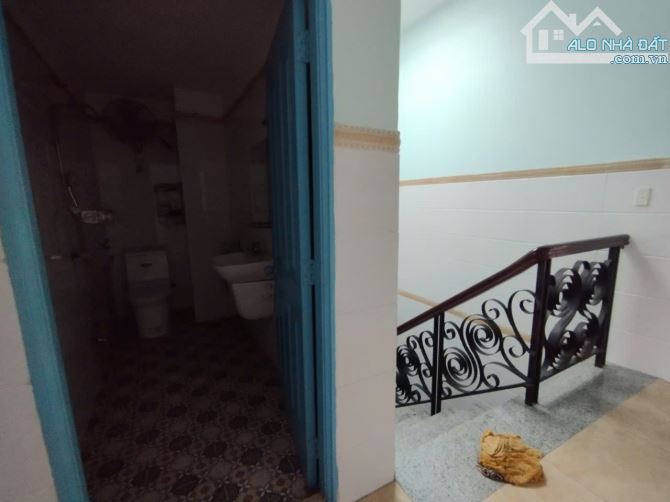 Cho thuê nhà 2 mặt tiền đường Huỳnh Văn Nghệ, chỉ cho thuê làm văn phòng, 1 trệt 2 lầu - 9