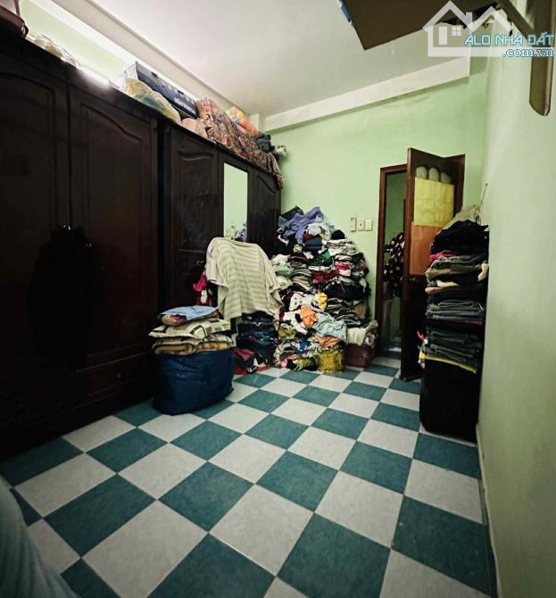 Quận 10,Nguyễn Chí Thanh,4 tầng,dt:3mx12,5m,giá:5,5 tỷ - 9