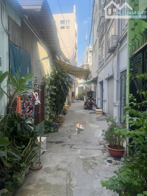 SIÊU HIẾM - NGANG LỚN HƠN 8M - NGAY SÂN BAY TÂN SƠN NHẤT - 100M2, GIÁ NHỈNH 10 TỶ - 9